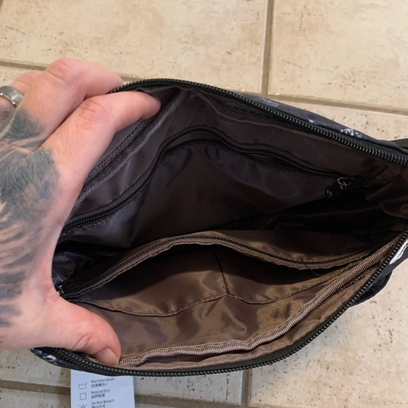 NIB NO TAG Black & White Floral Nylon Crossbody Shoulder Bag Multi-Zip Pockets - Picture 6 of 12